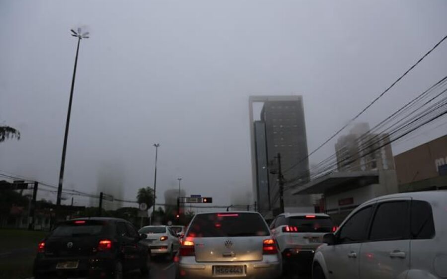 Frente fria chega a MS nesta semana e chuvas intensas devem acontecer