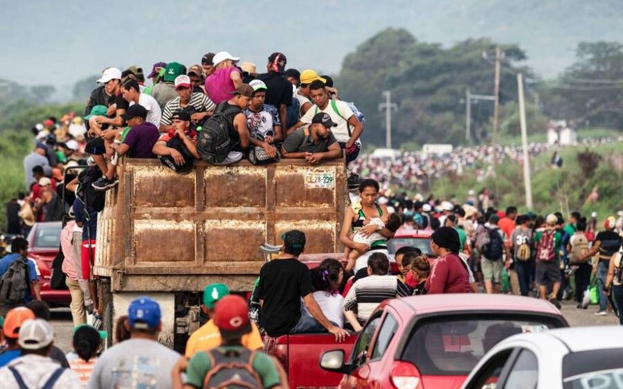 Milícias armadas se concentram na fronteira dos EUA com o México