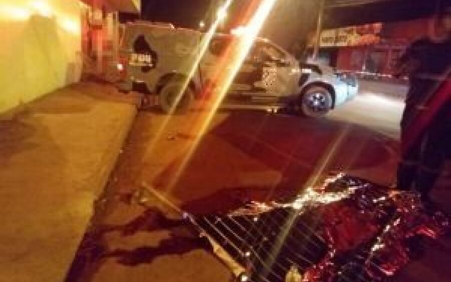 Briga entre homens com faca e enxada na saída de bar acaba em morte