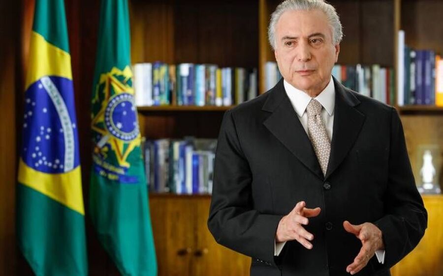 Prefeitos devem conversar com Temer sobre mudanças no Mais Médicos