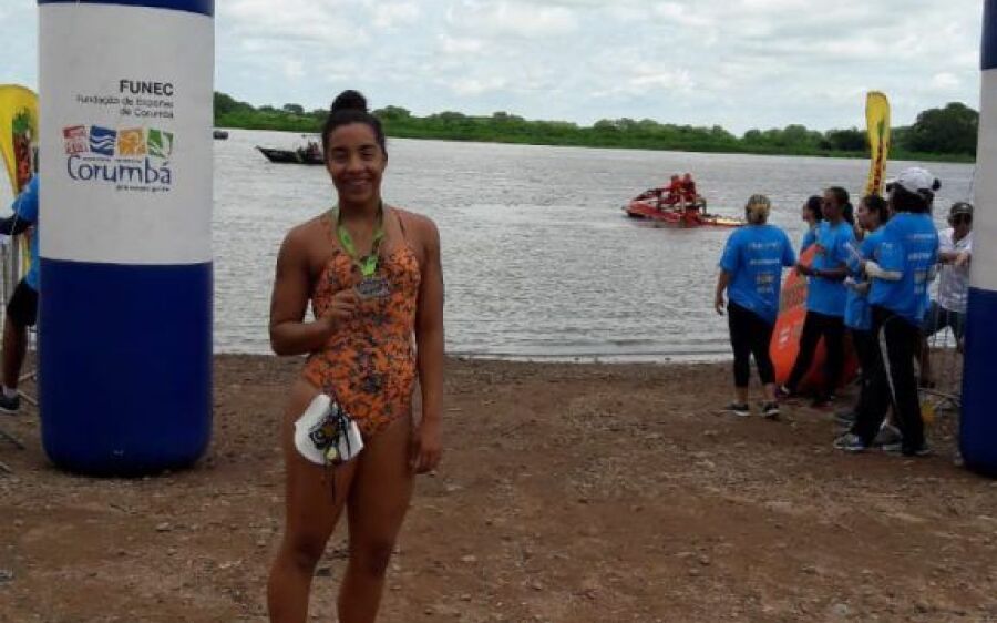 Nadadora vence Pantanal Extremo após participar dos Jogos Escolares no RN