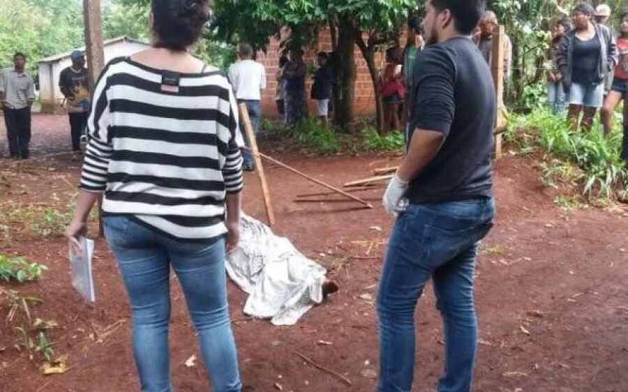 Adolescente morre ao tocar em cerca eletrificada e dono da casa é preso