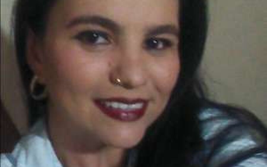 Enfermeira bate moto em poste e morre na Santa Casa