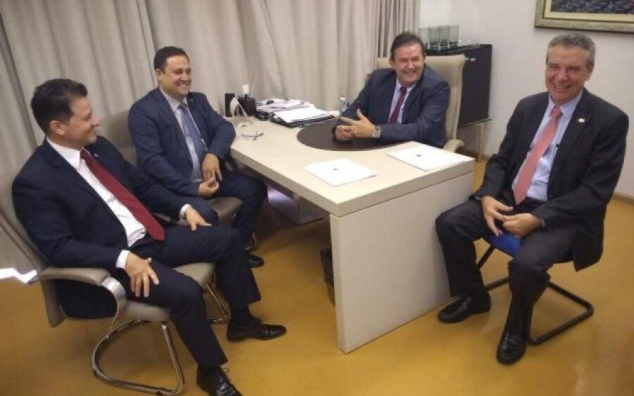 Em troca de vice-presidência, MDB oficializa apoio a Paulo Corrêa
