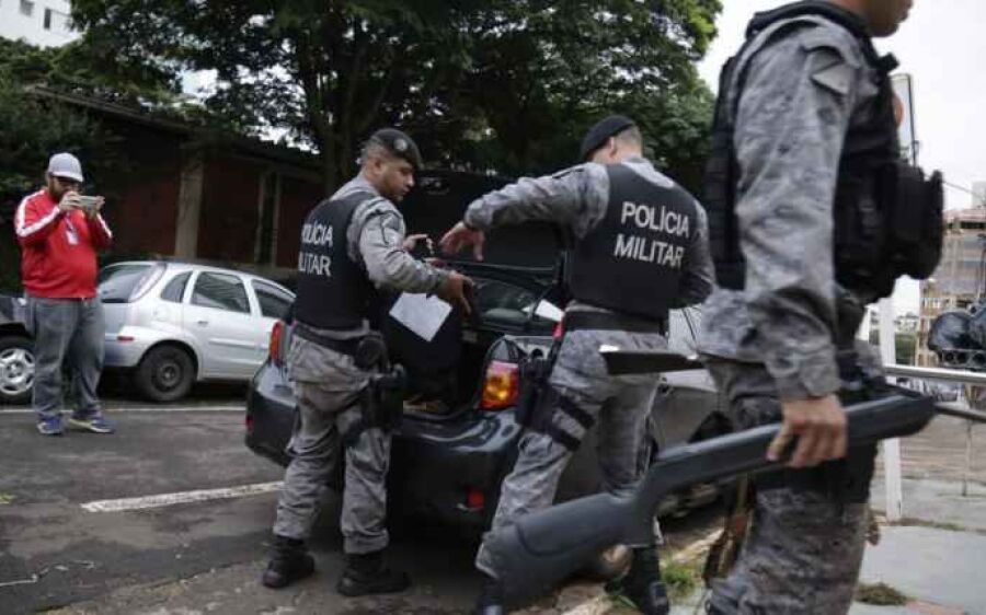 Máfia dos Cigarreiros: Justiça condena sete policiais presos na Operação Oiketikus