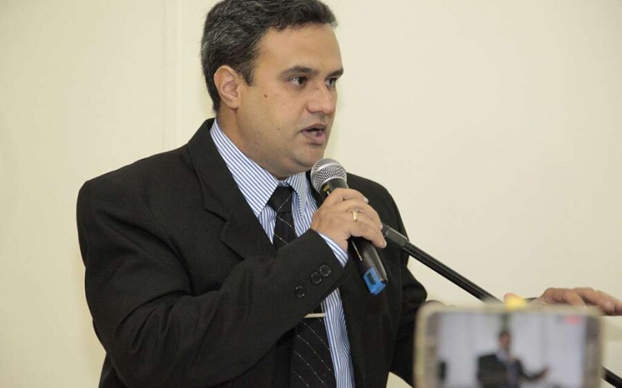 Raphael assume câmara com a missão de  aproximar população do poder legislativo