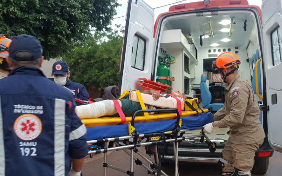 Adolescente fica gravemente ferido em acidente na Vila Bela, em Coxim