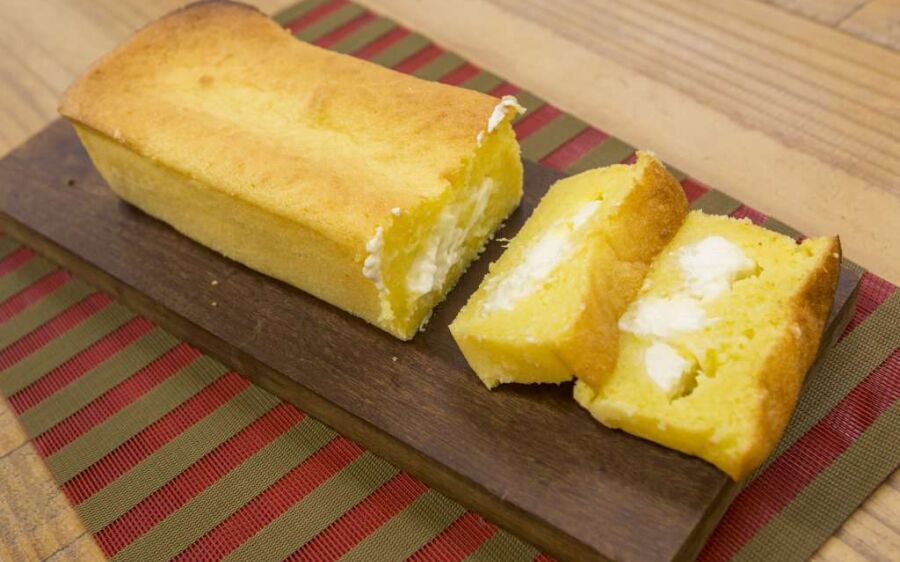 Bolo de Mandioca com Requeijão 