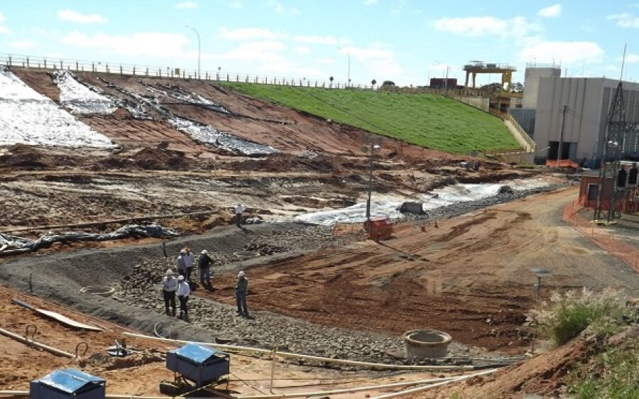 Agepan e Aneel fiscalizam barragens de usinas de energia em MS
