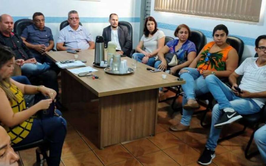Médicos pedem ajuda a vereadores  para tirar saúde de Coxim da UTI