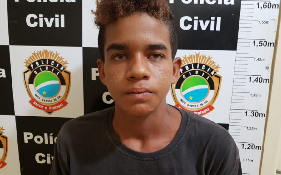André Rosa de Jesus Souza, de 18 anos, o Andrezinho que recentemente completou 18 anos, agrediu uma 