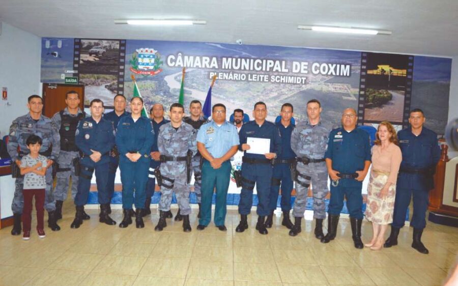 Policiais Militares São homenageados por vereadores em Coxim