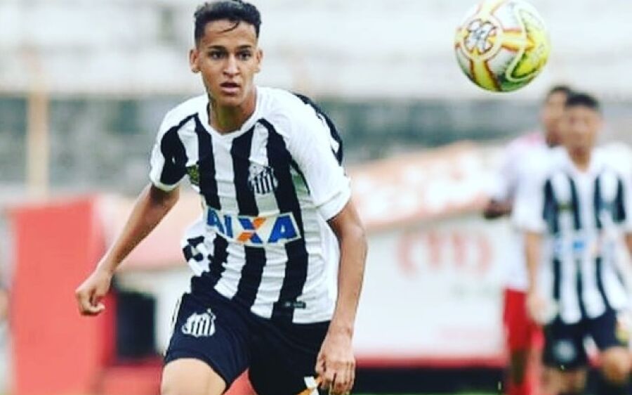  Sul-mato-grossense é integrado ao elenco profissional do Santos