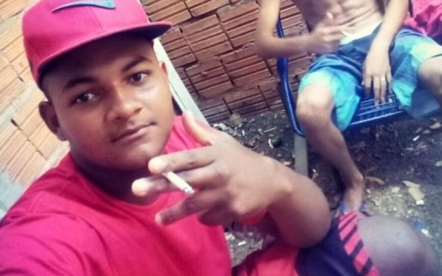 Suspeito de assaltar supermercado morre em troca de tiros com a polícia