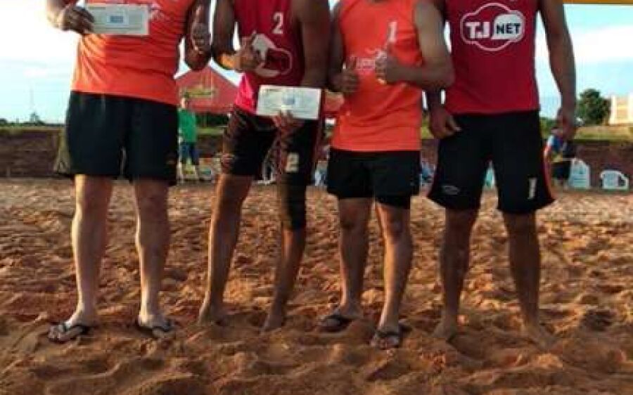 Duplas de Coxim se destacam na primeira etapa do Municipal de Vôlei de Praia em São Gabriel do Oeste