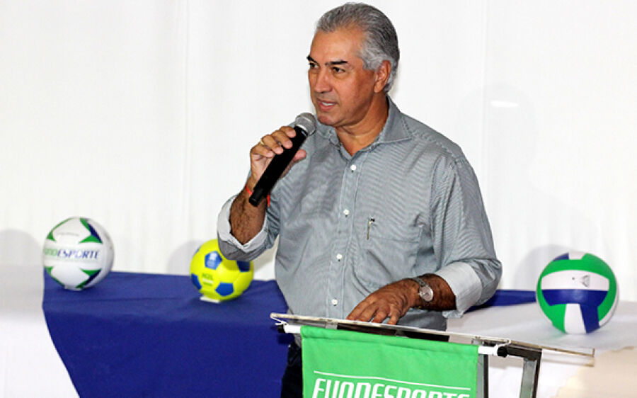 Reinaldo Azambuja defende esporte como ferramenta social em fórum que debate políticas públicas