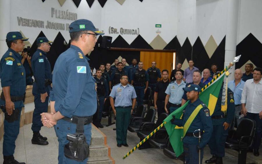 Comandante do 5º BPM participa da solenidade de passagem de comando da 12º CIPM