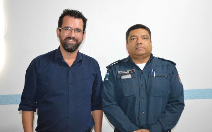 Comandante do 5º BPM visita  Câmara Municipal de Coxim