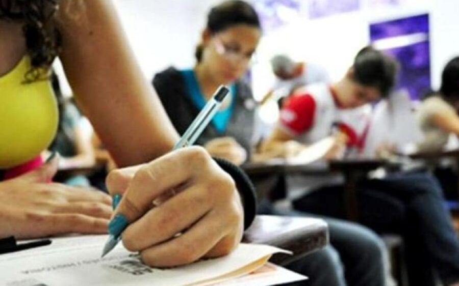 Estudantes podem pedir isenção no Enem a partir de hoje