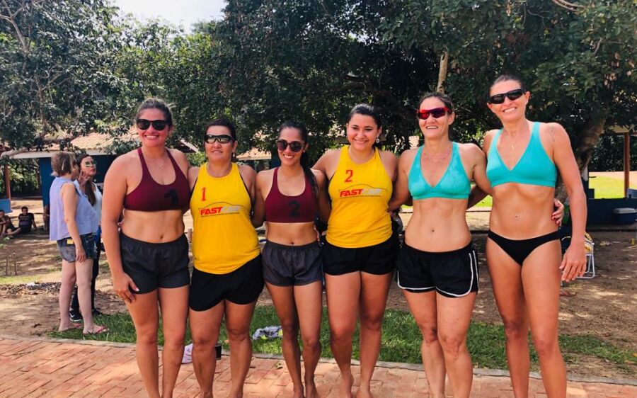 Coxim coloca duas duplas no pódio do 1º Circuito Open de Vôlei de Praia em Rio Verde