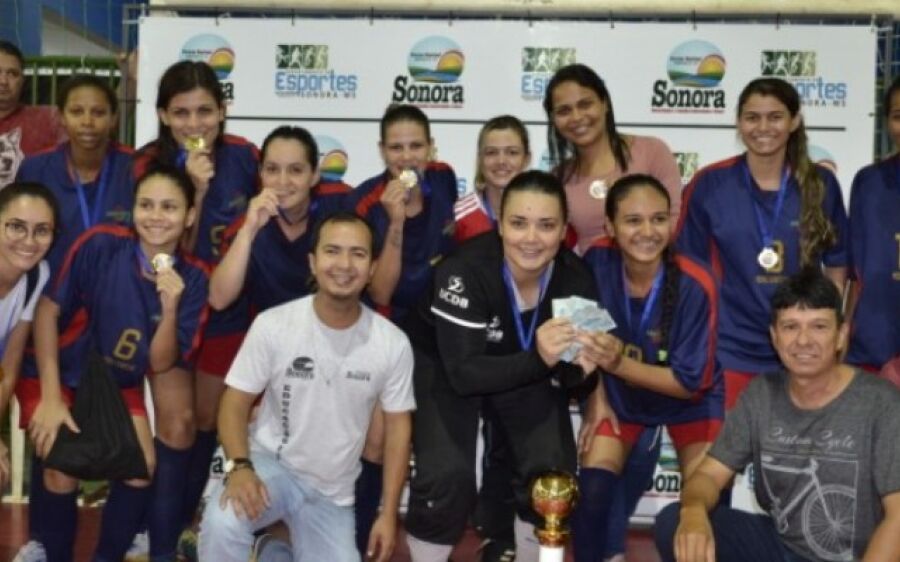 Pedro Gomes é campeã do Torneio de Futsal Feminino de Sonora