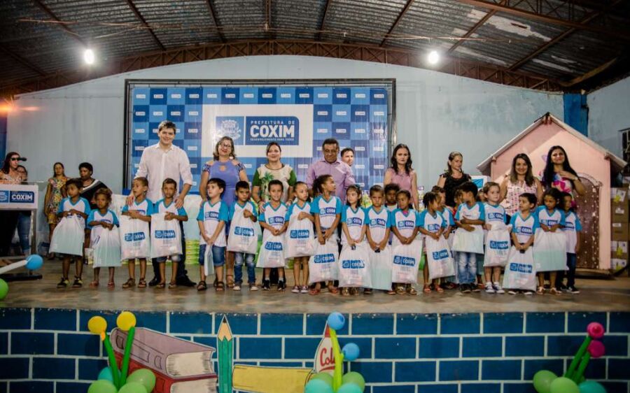 Escolas e creches de Coxim  recebem mais de R$ 300 mil em material e uniformes