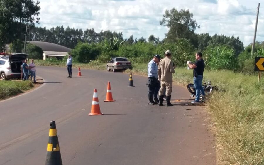 Duas pessoas morrem em acidente entre veículo e motocicleta em rodovia de MS