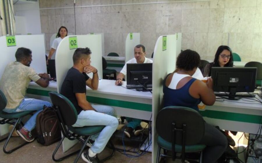 Funtrab seleciona candidatos para vagas de engenheiro e supervisor de vendas comercial