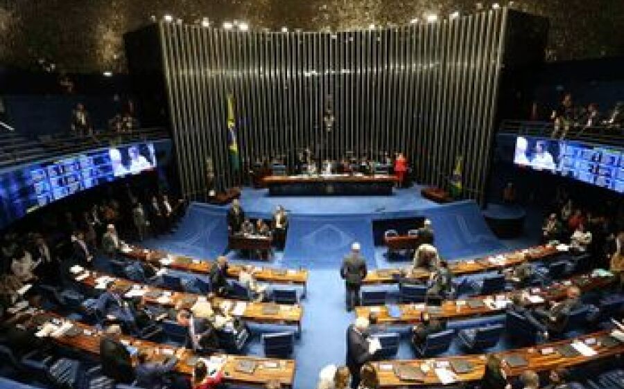 Senado aprova fim de carência de planos de  saúde para emergência