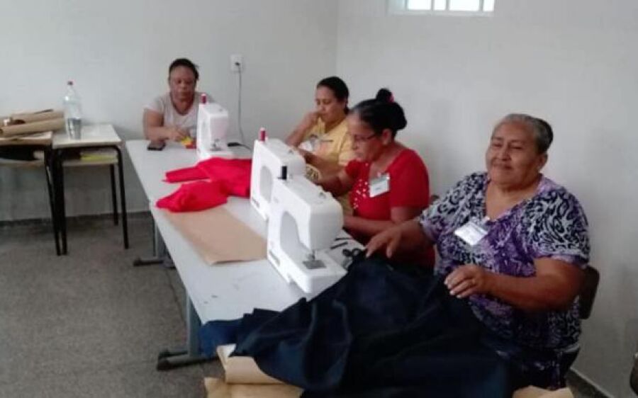 Parceria oferece curso de corte e  costura a comunidade do Jauru