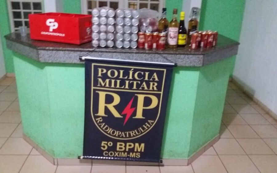 PM detêm dois e recupera bebidas furtadas em Coxim 