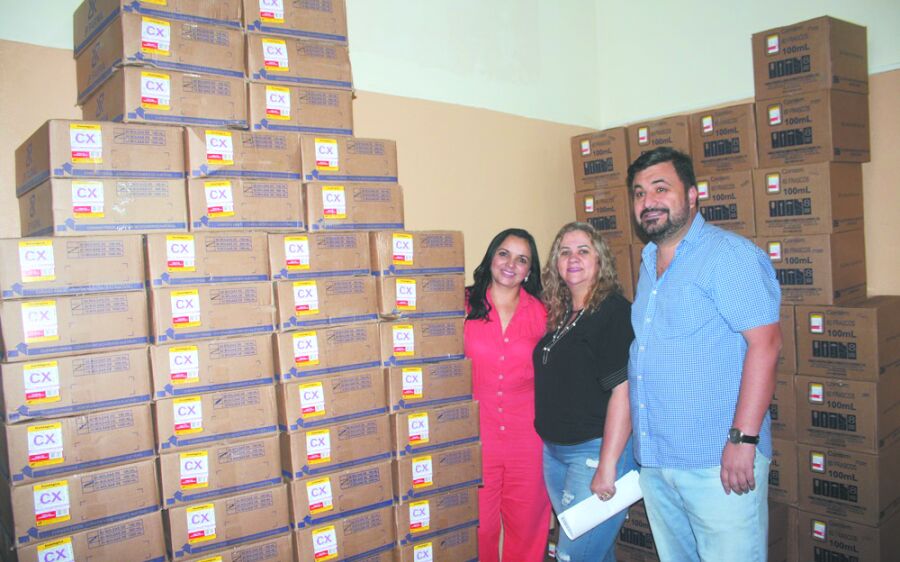 Rio Verde recebe emenda de R$ 60 mil em medicamentos e material escolar de ex-deputado Amarildo Cruz