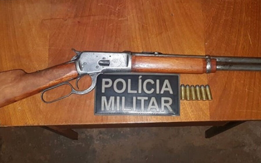 PM prende homem e apreende  carabina calibre .44 em São Gabriel 