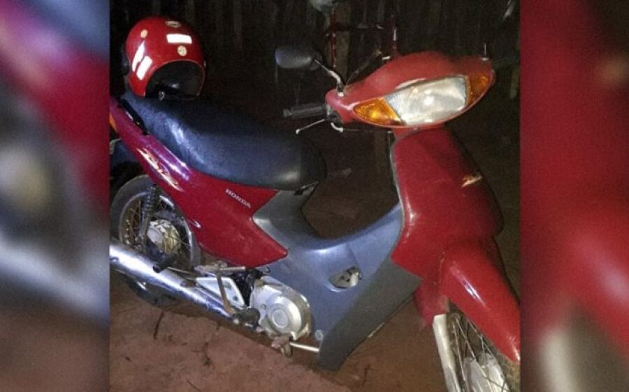 Para desviar de cachorro, mãe cai de moto e bebê de 8 meses morre no acidente