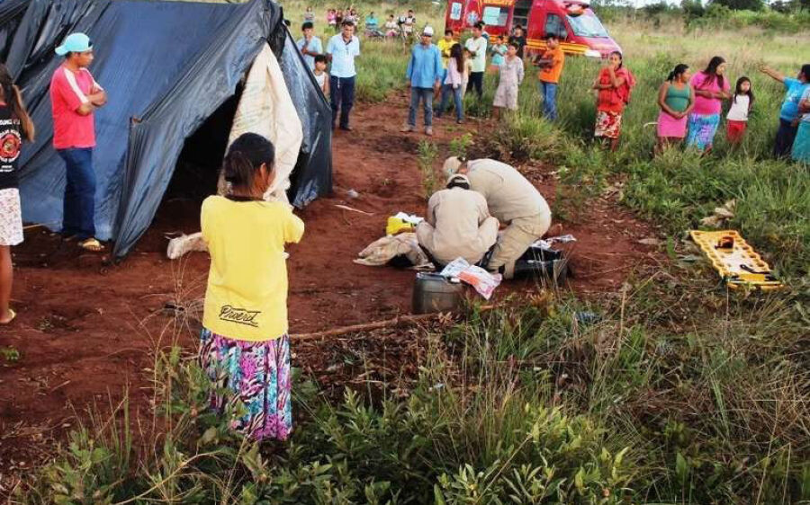 Raio mata duas pessoas em aldeia indígena em MS 