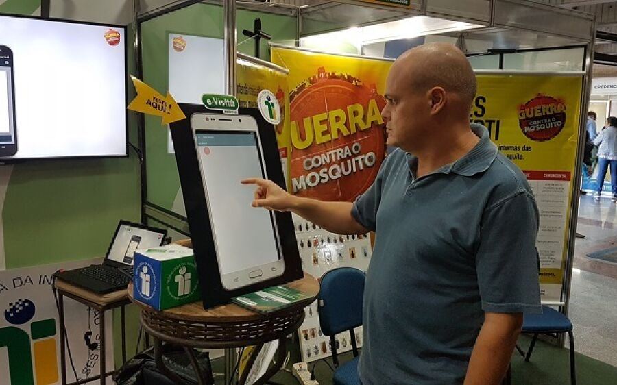 Agentes de Combate a Endemias usam o e-Visita em 46 cidades de MS