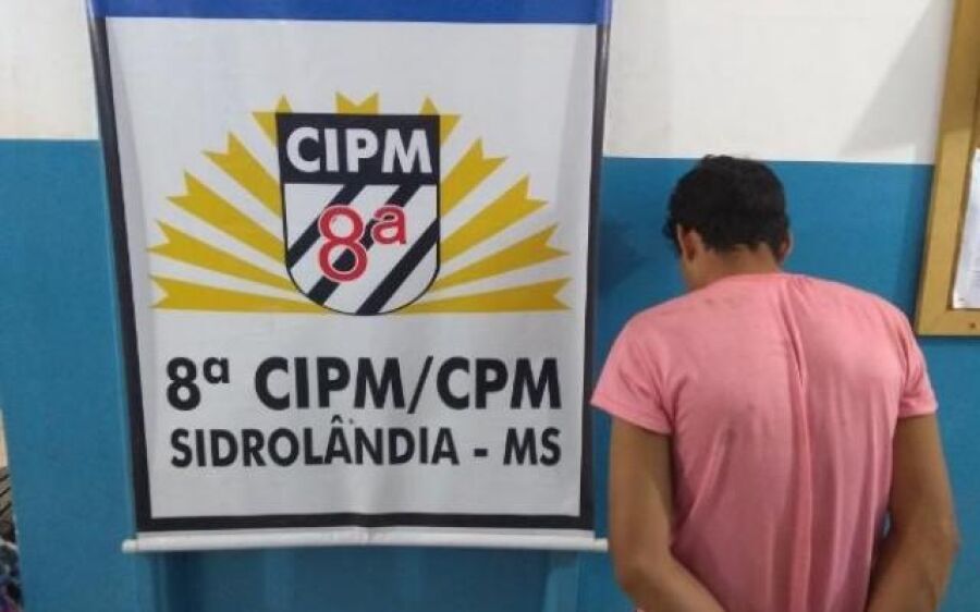 Testemunha diz que, antes de atirar, suspeito fez criança ajoelhar e rezar