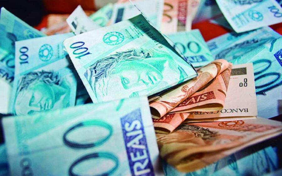Procon de Coxim aplica multas à operadores de  telefonia e banco por falhas na prestação de serviço 