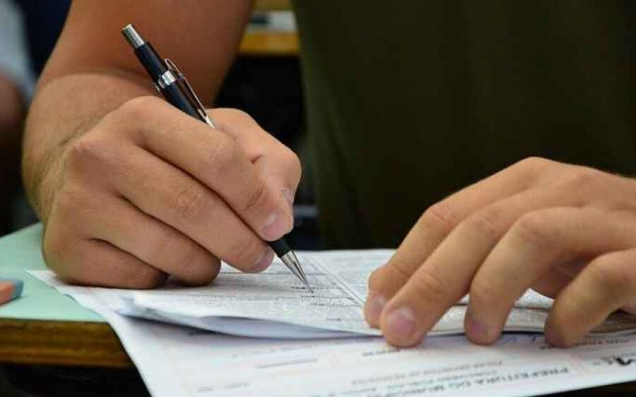 Concursos oferecem mais de 700 vagas e salários de até R$ 25 mil em MS