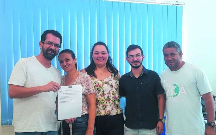 Vladimir Ferreira recebe solicitação para aquisição de um micro-ônibus