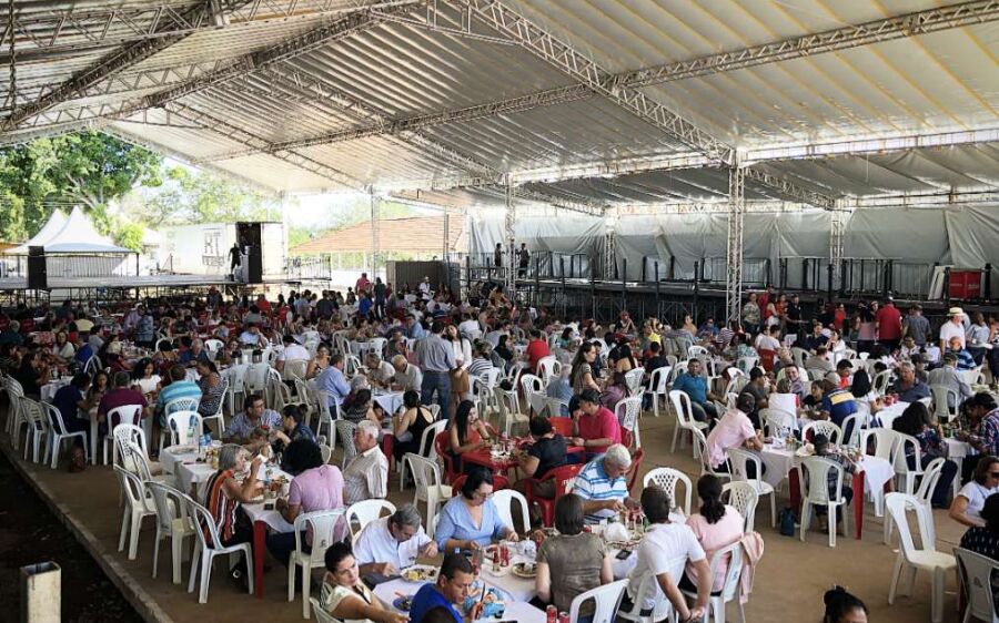 Apae de Rio Verde realizou no domingo a 5ª Feijoada Apaeana