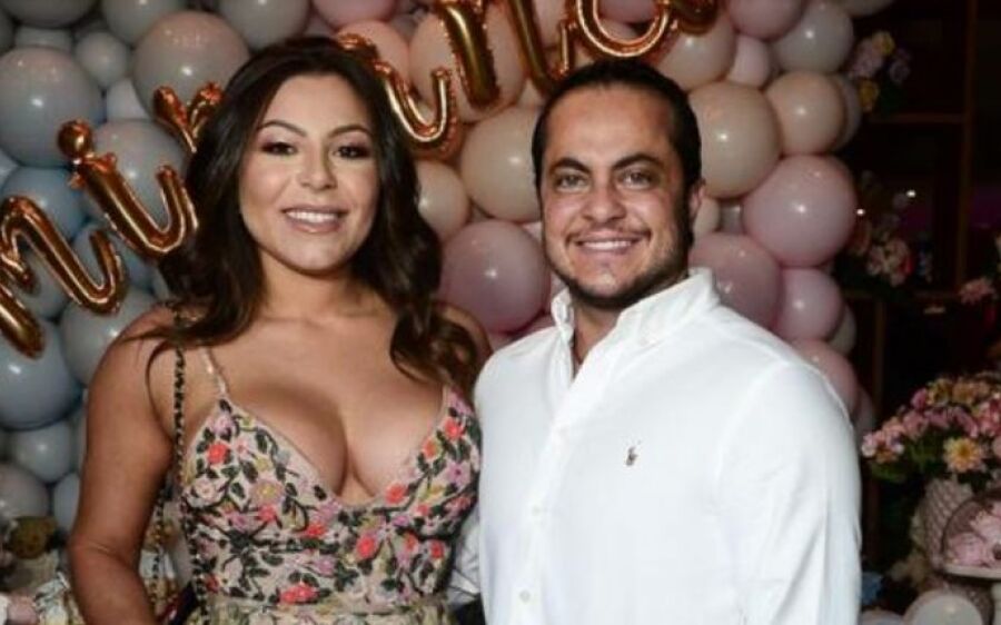 Thammy Miranda e Andressa Ferreira fazem chá de revelação do bebê