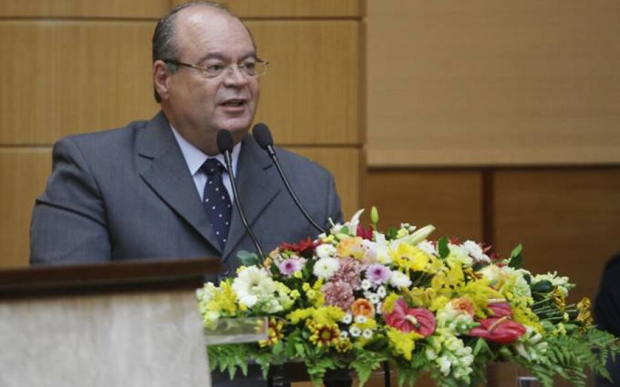 Empresário comete suicídio em evento com governador de Sergipe e ministro