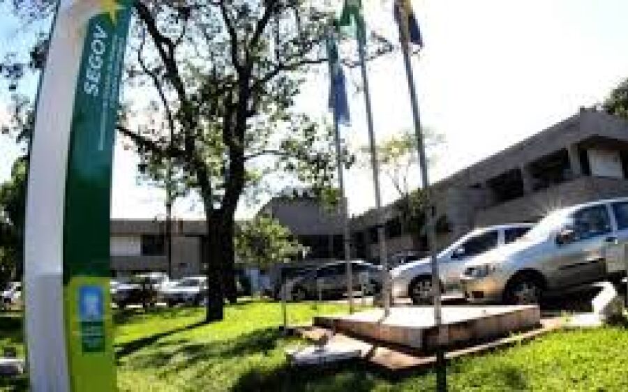 Governo entra com medida judicial contra liminar que reduz jornada de trabalho dos servidores estadu