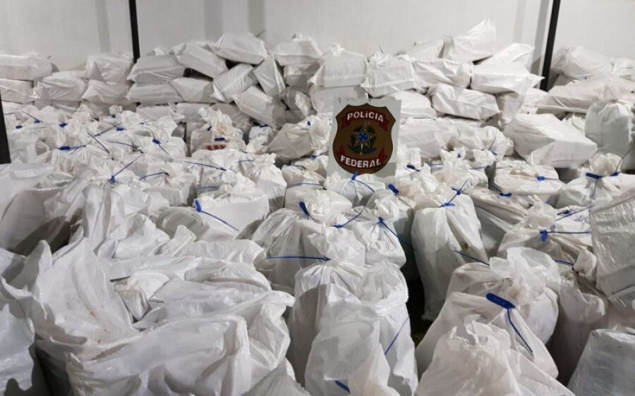 Caminhão com placas de  Sonora transportava 7  toneladas de maconha