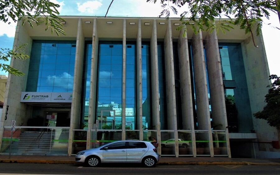 Funtrab realiza processo  seletivo para analista de  desenvolvimento de sistemas