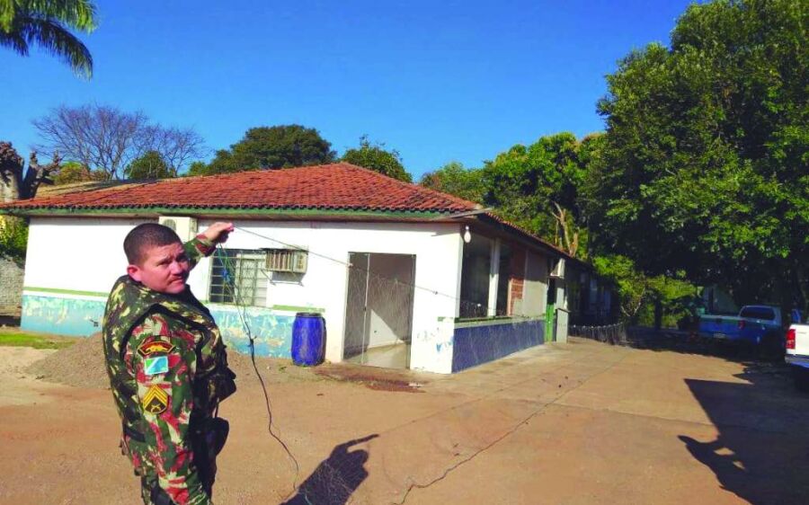 PMA de Coxim fiscaliza 10 embarcações e surpreende pescador usando petrecho ilegal no rio Taquari