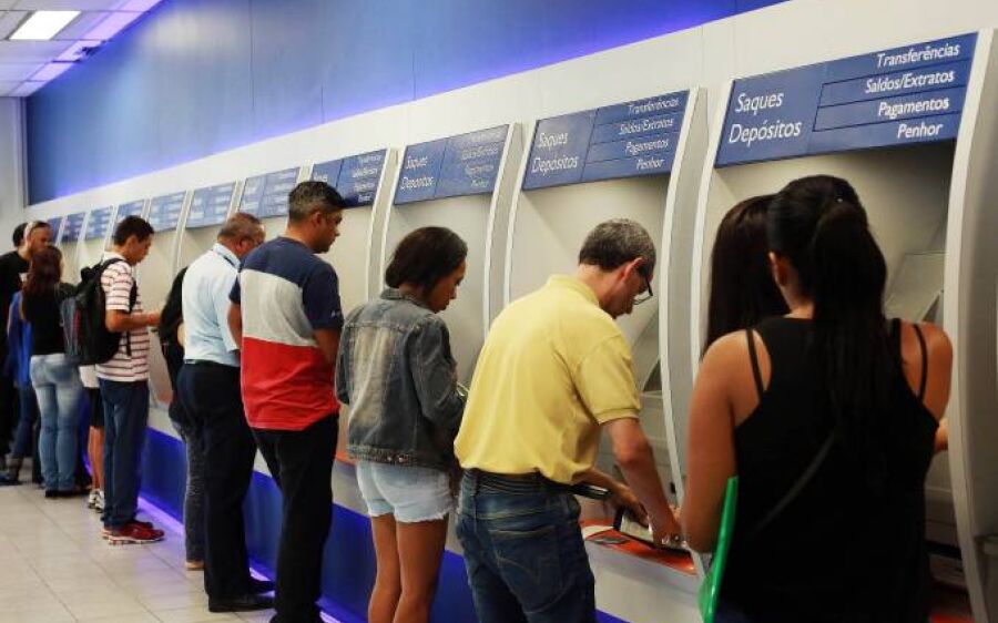 Saques de R$ 500 do FGTS começam em setembro; confira calendário