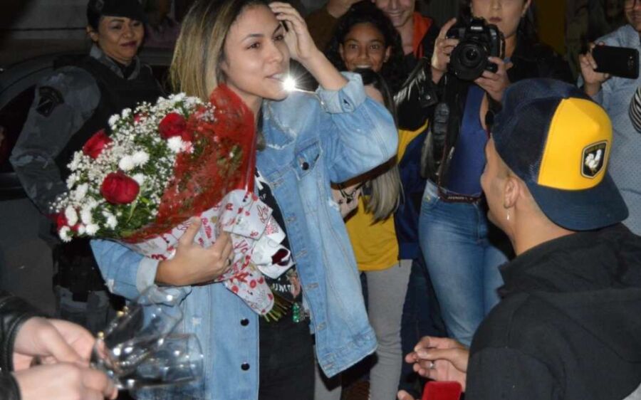 Polícia Militar auxilia jovem a pedir namorada em casamento em Coxim