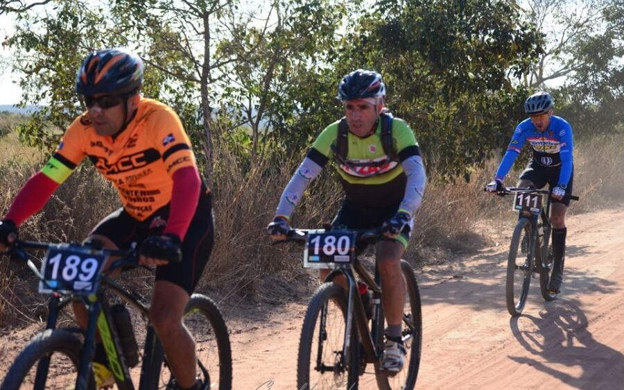 Atletas de Coxim se destacam na final do Estadual de Mountain Bike